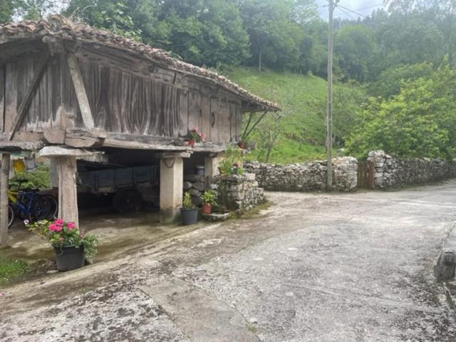 El Requexu De Rales Rales (Llanes) Exterior foto